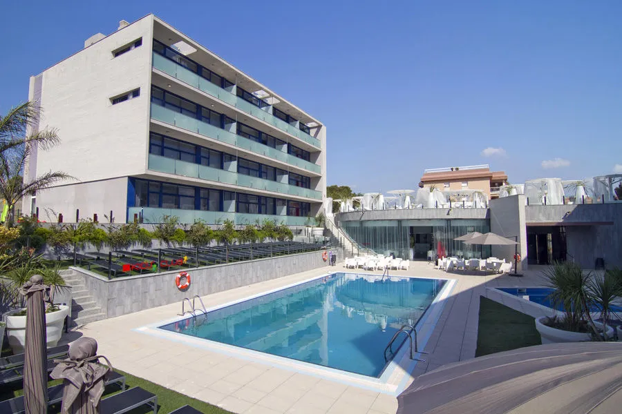 Piscina del Hotel Salou Beach.